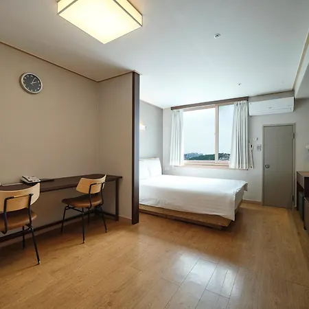 Western Coop Hotel & Residence Dongdaemun-3